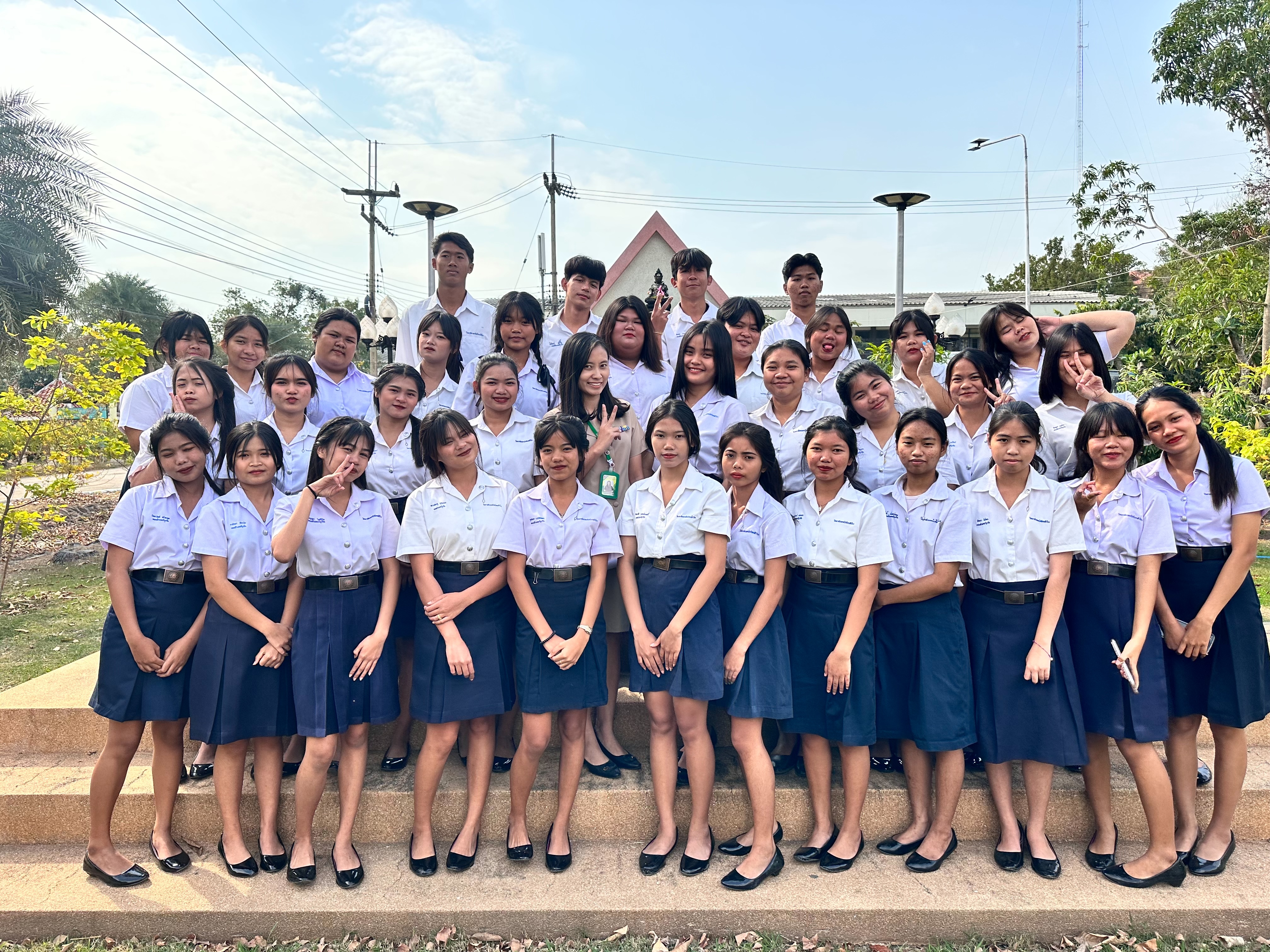 ใครจะหลุดกว่ากันคอมพิวเตอร์ธุรกิจ